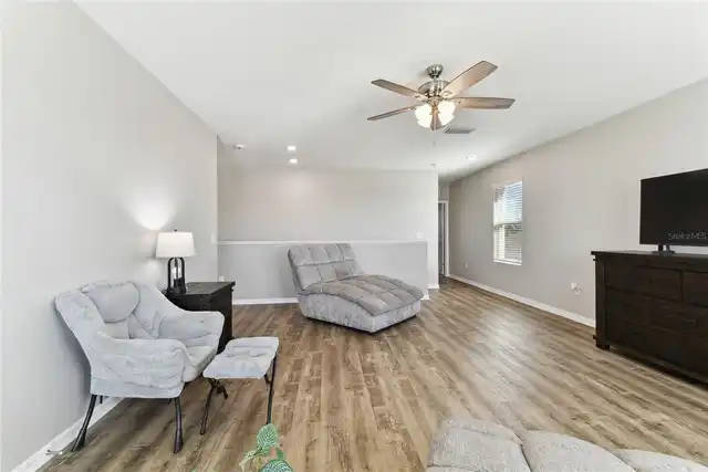 Listing Photo 44