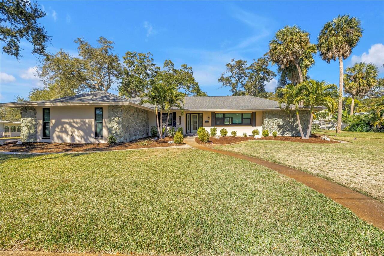 St Petersburg Real Estate