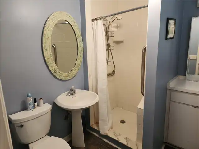 Listing Photo 18