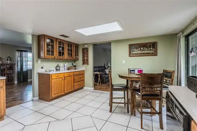 Listing Photo 14