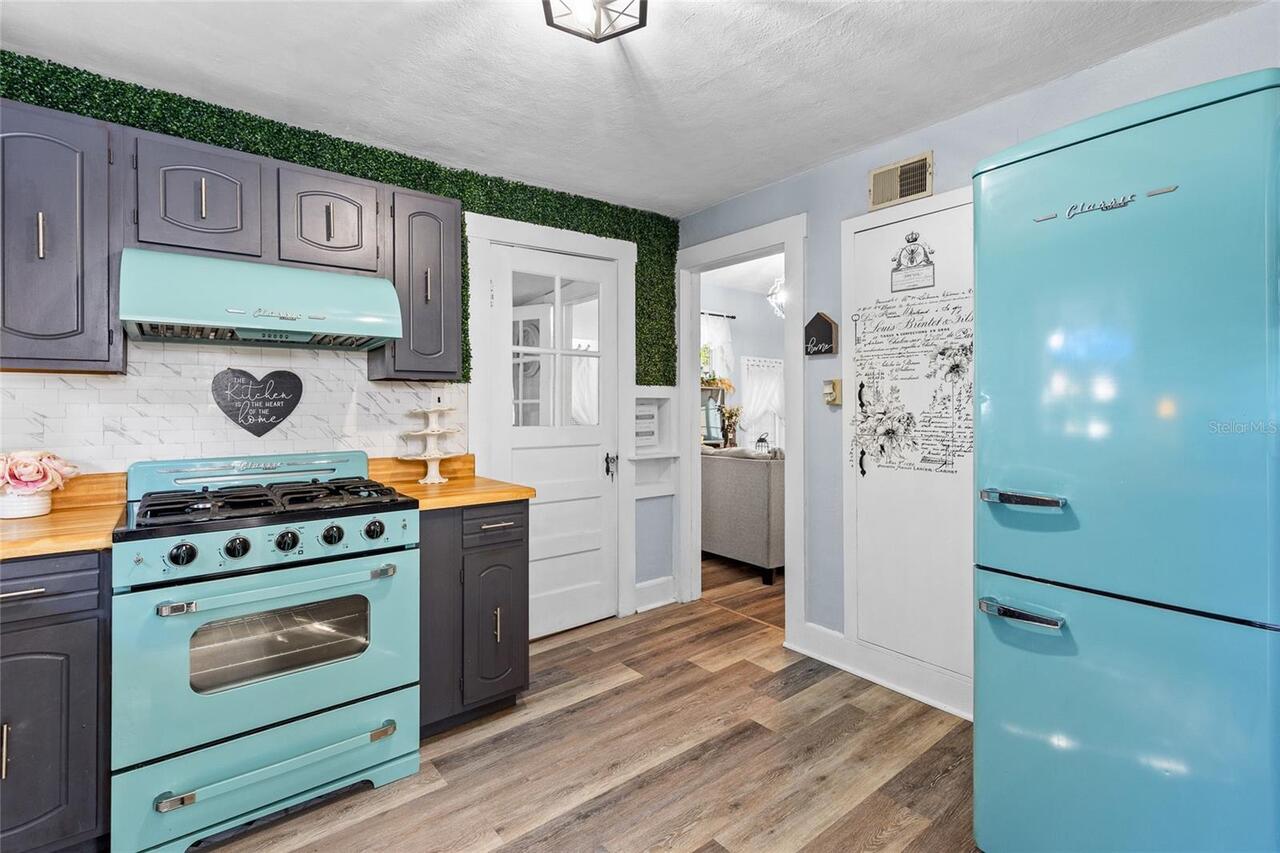 Listing Photo 16