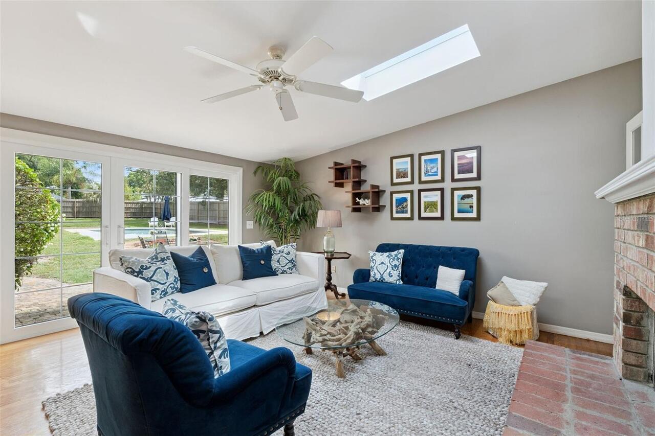 Listing Photo 8