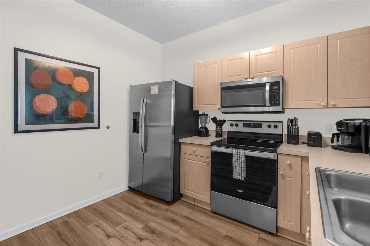Listing Photo 11