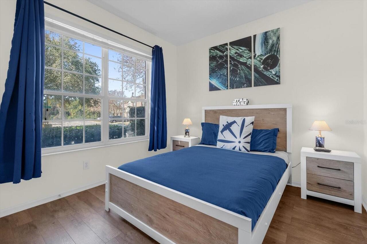 Listing Photo 12