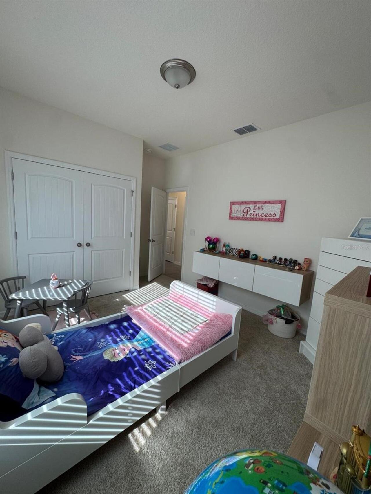 Listing Photo 12