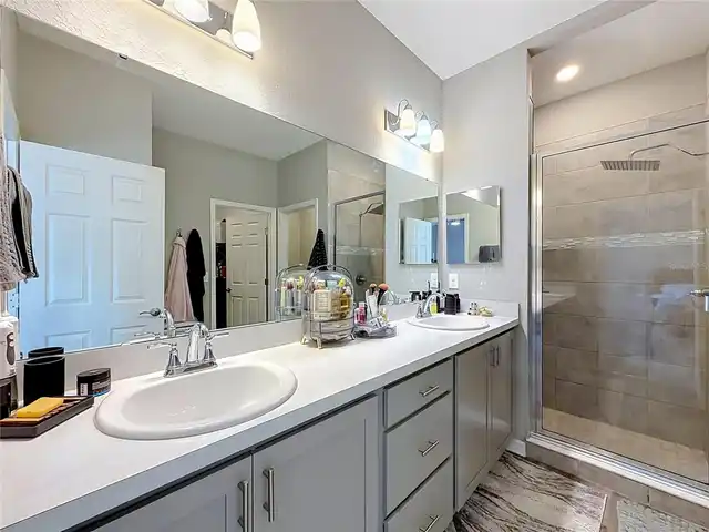 Listing Photo 34