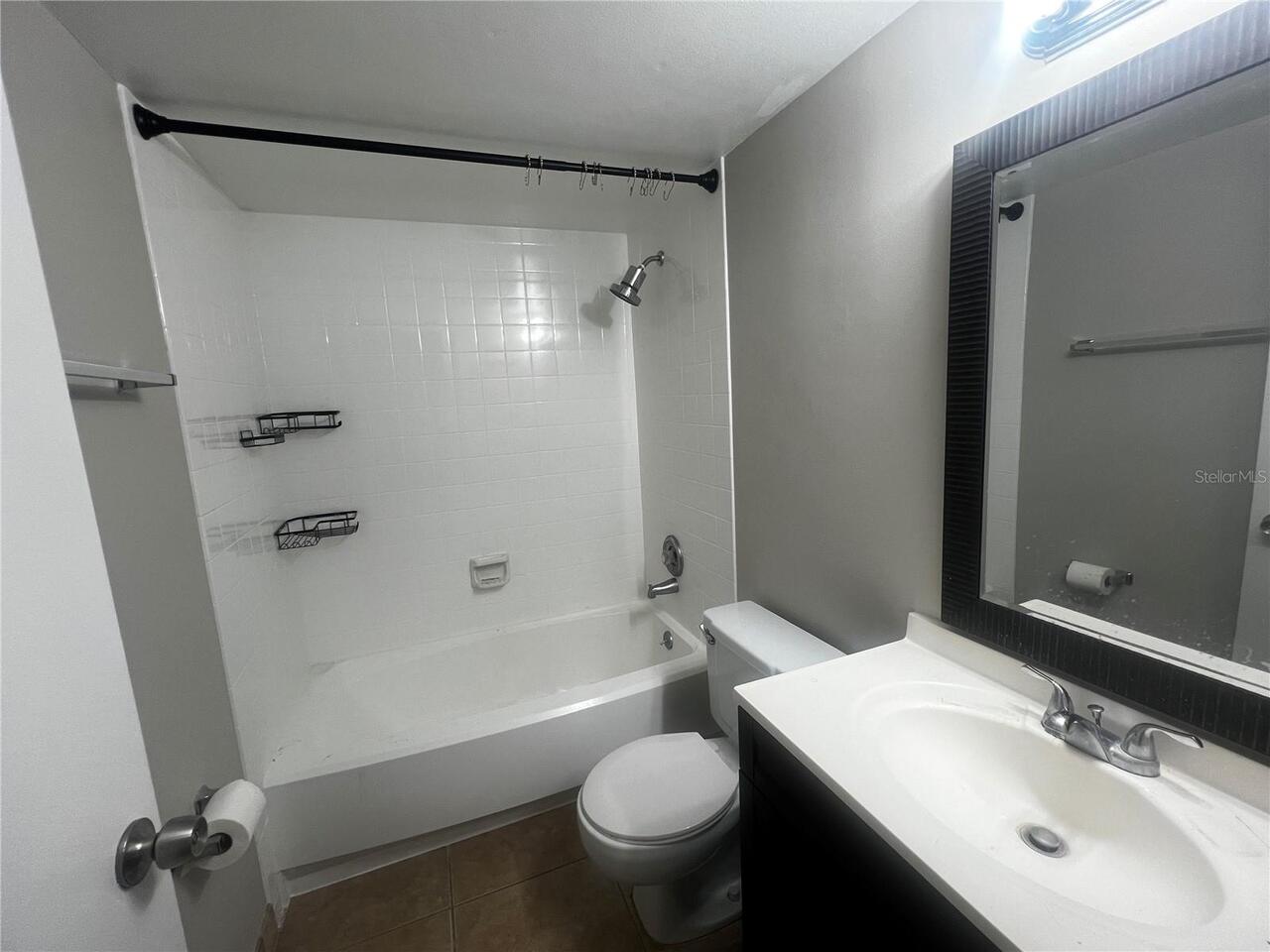 Listing Photo 8