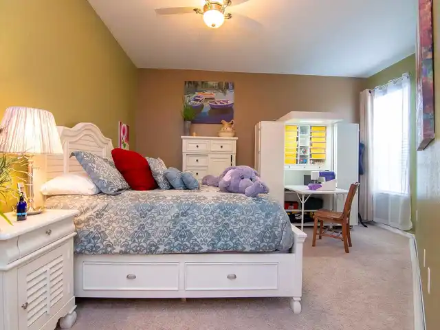 Listing Photo 16