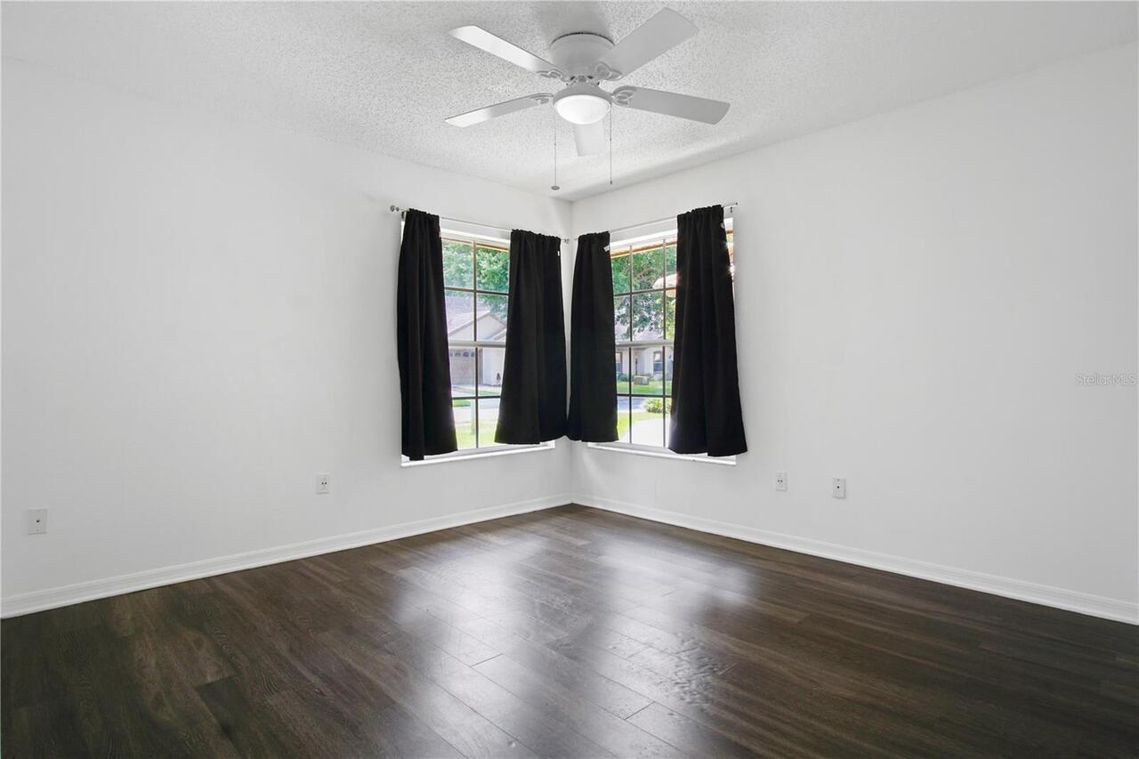 Listing Photo 23