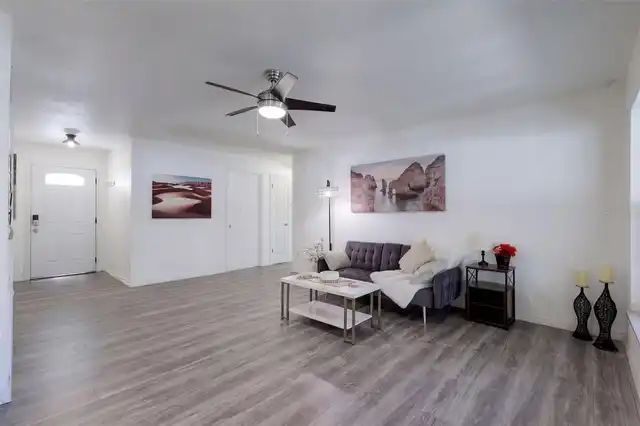 Listing Photo 16