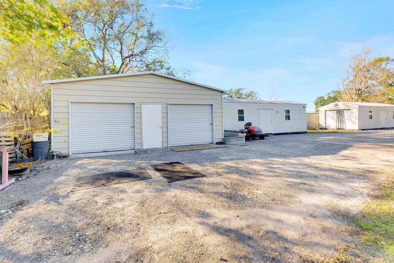 Listing Photo 11