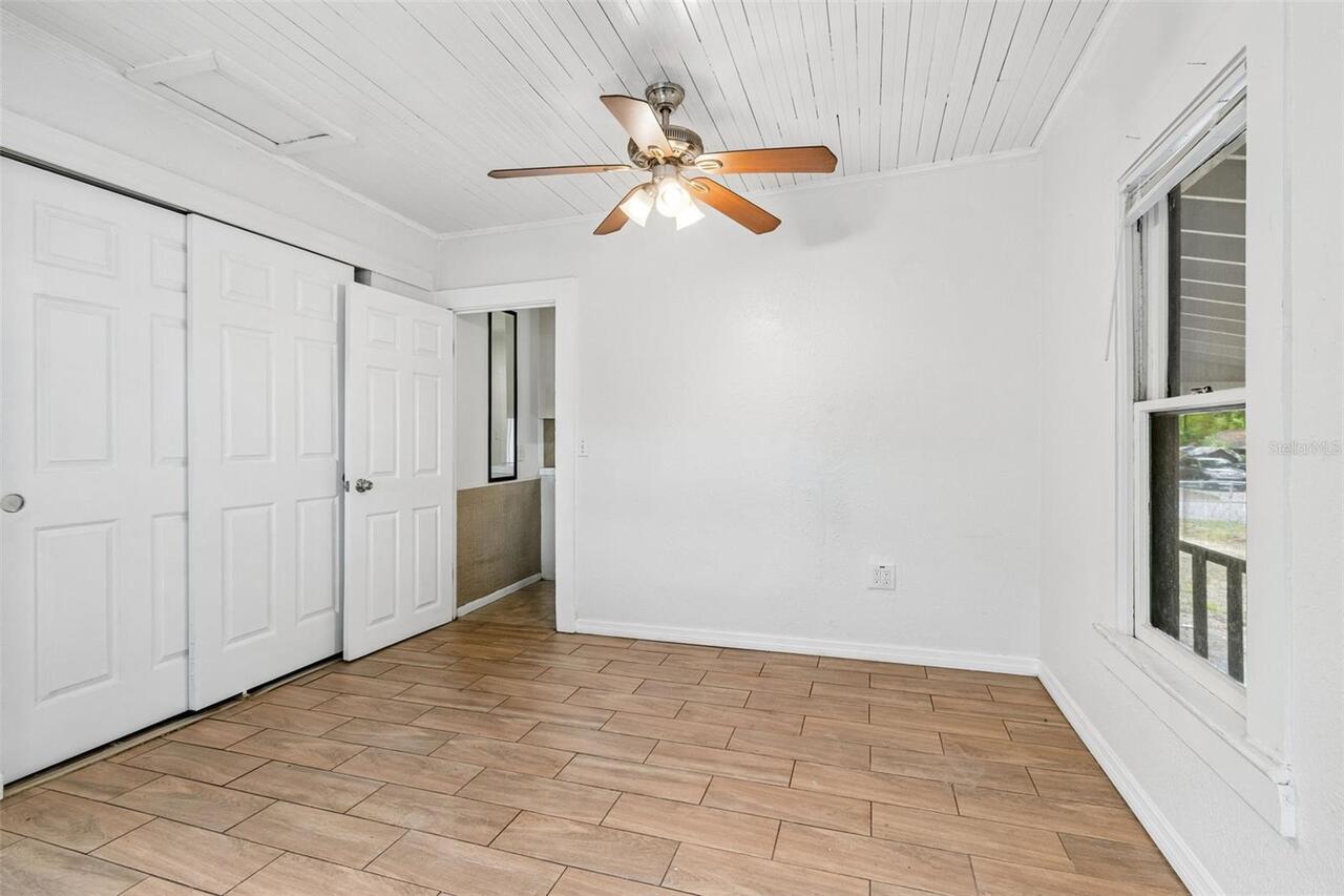 Listing Photo 9