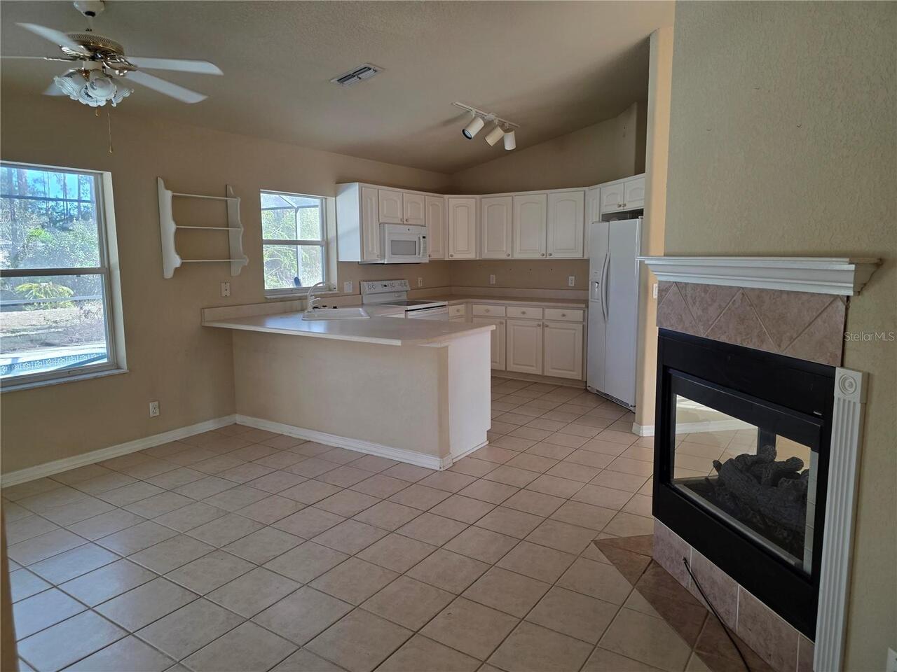 Listing Photo 9