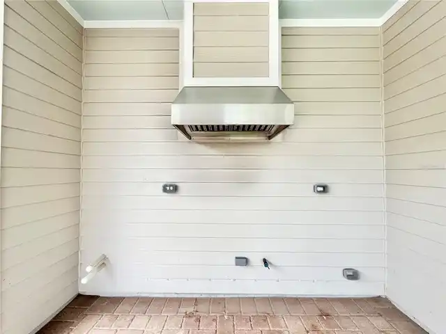 Listing Photo 44