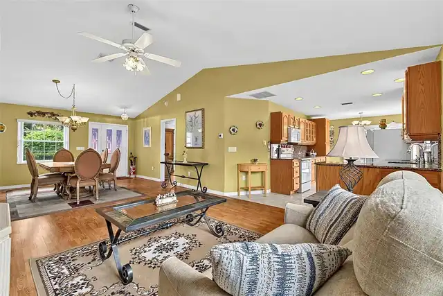 Listing Photo 29