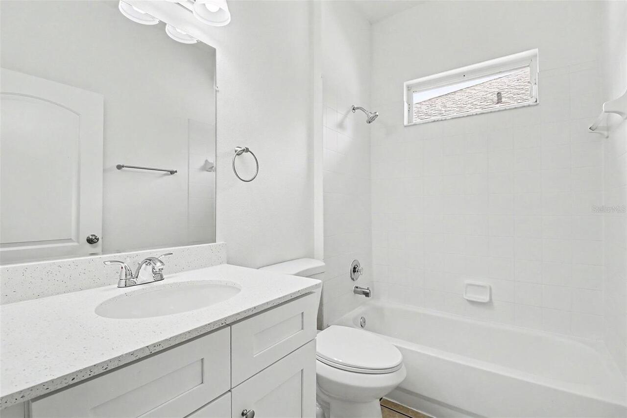 Listing Photo 14