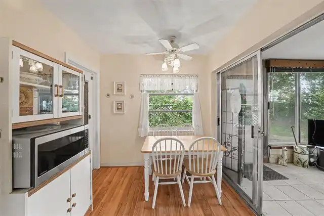 Listing Photo 11