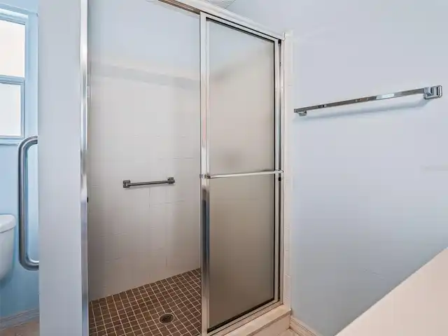 Listing Photo 22