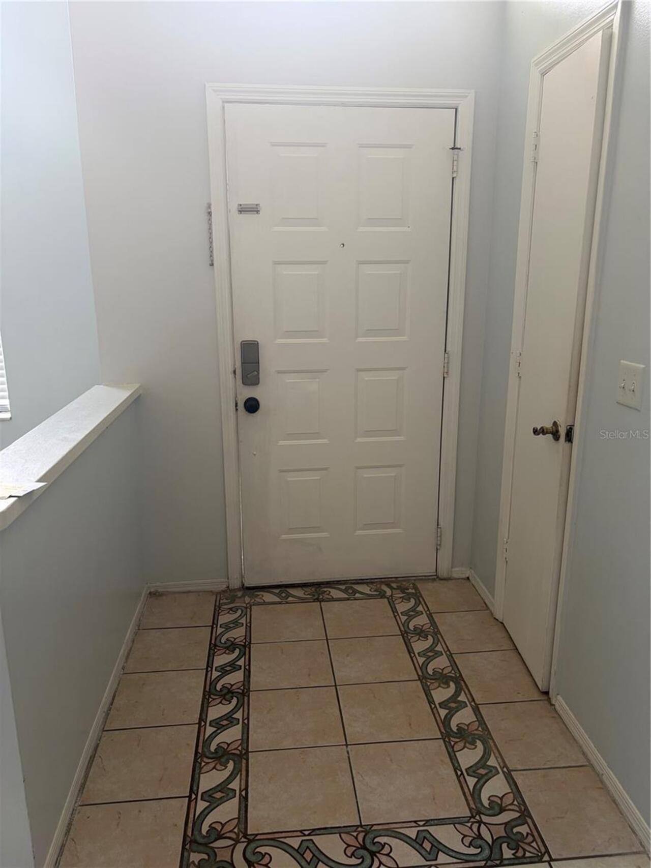 Listing Photo 8