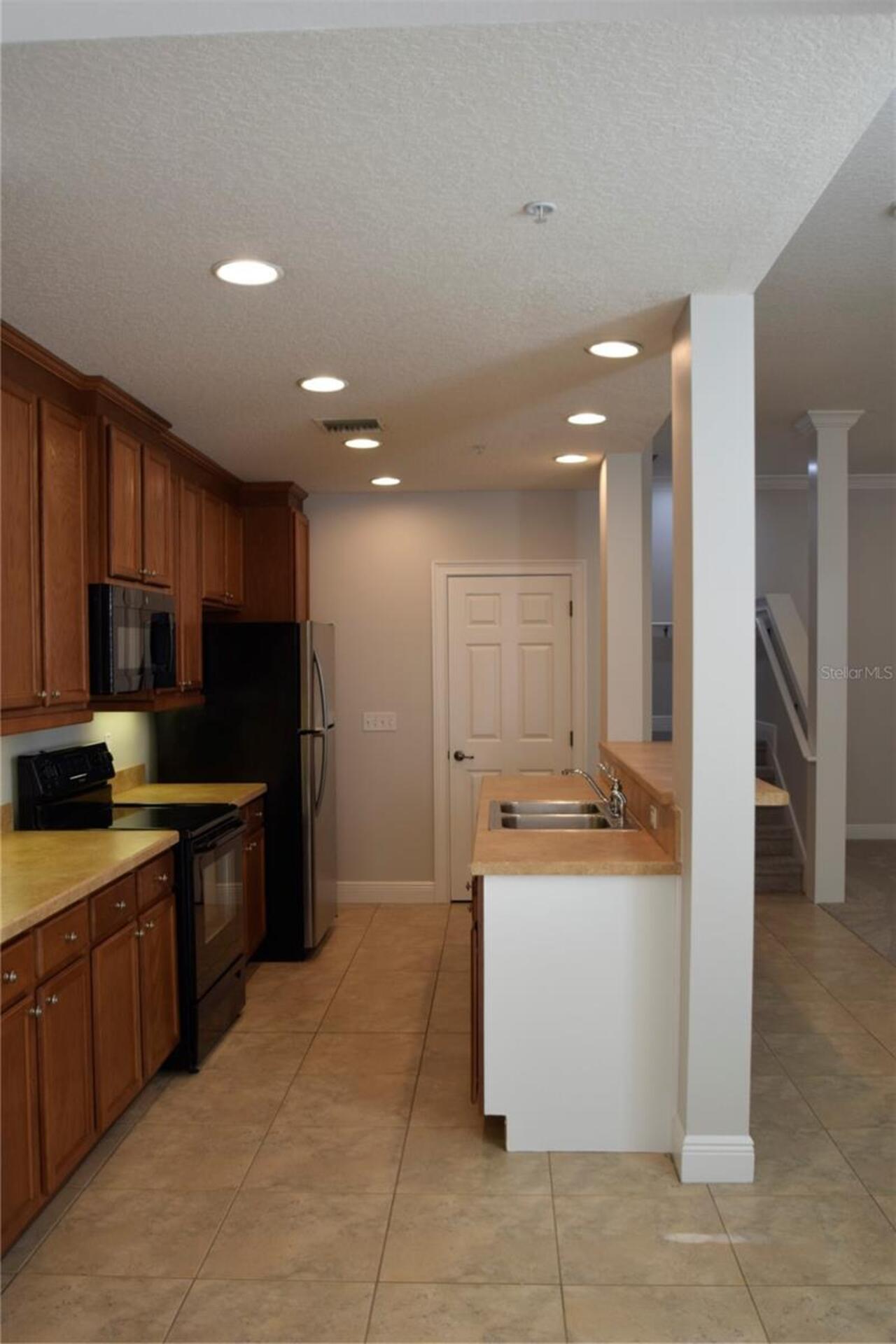 Listing Photo 11