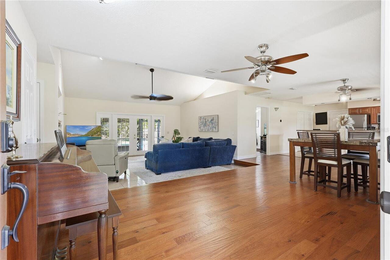 Listing Photo 7