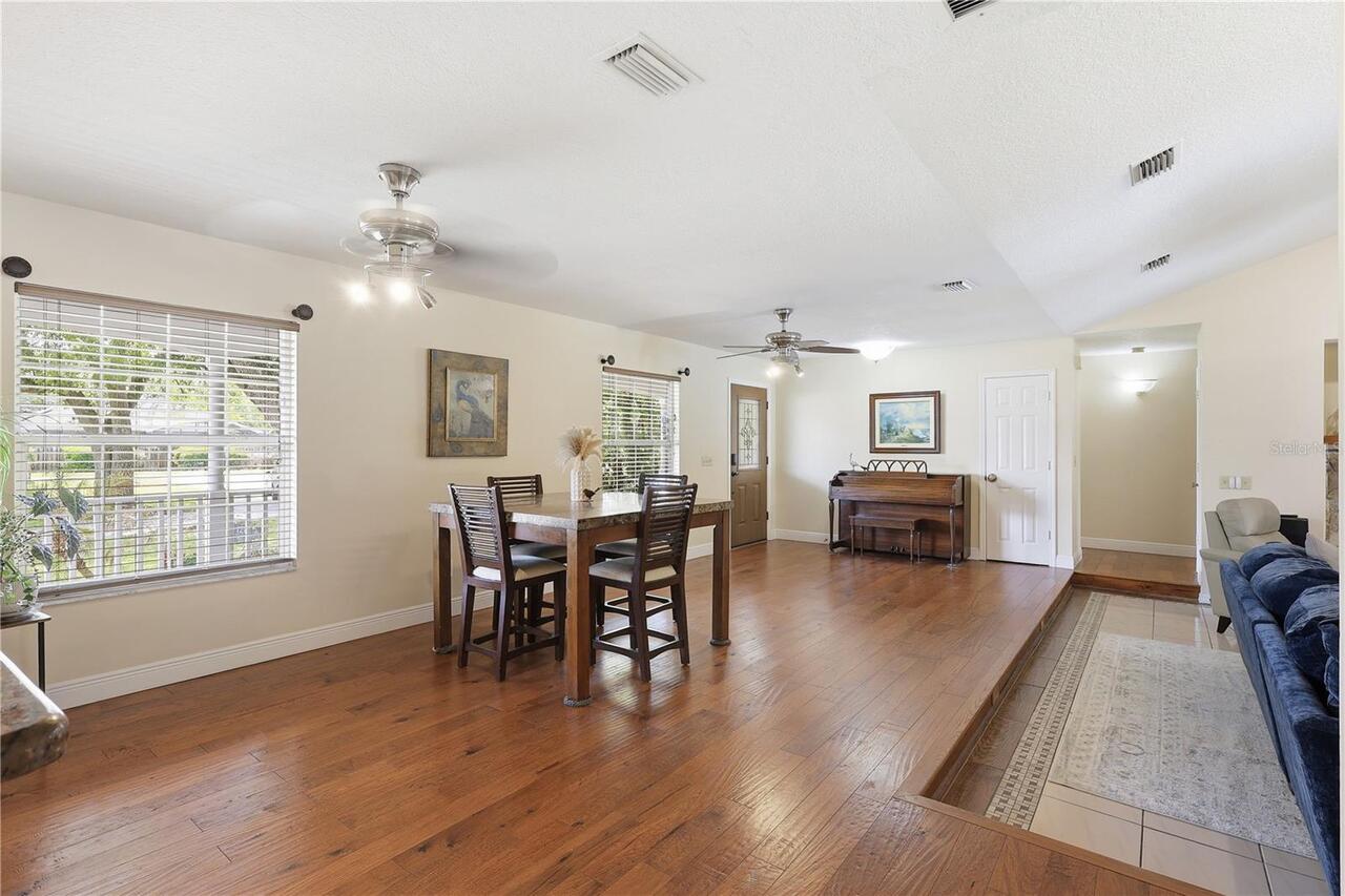 Listing Photo 9