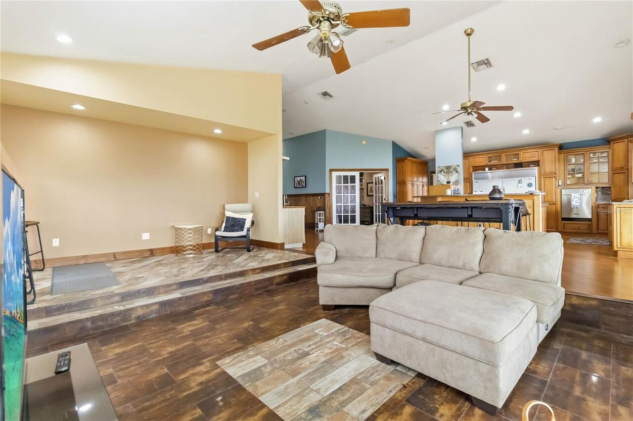 Listing Photo 22