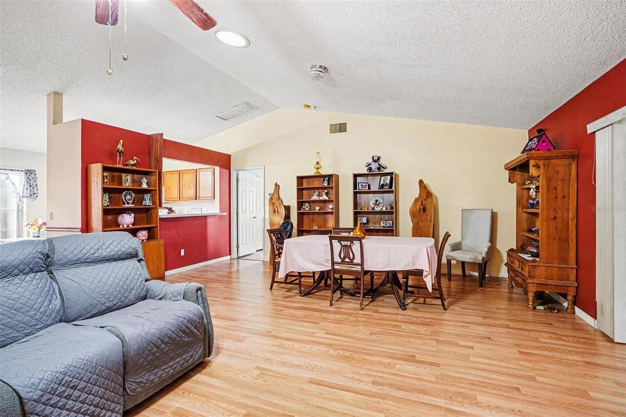 Listing Photo 7