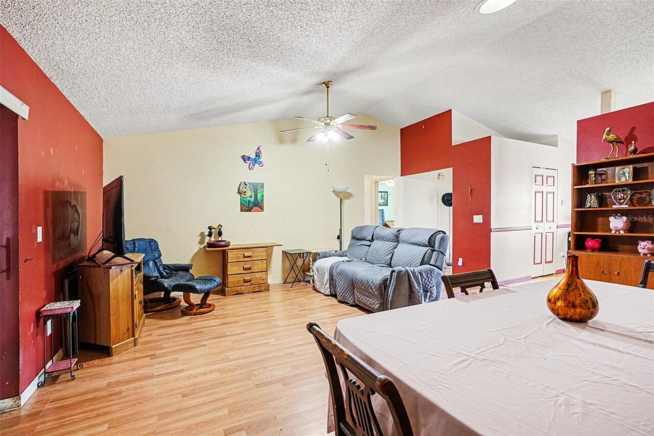 Listing Photo 8