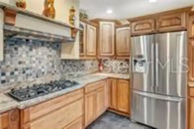 Listing Photo 10