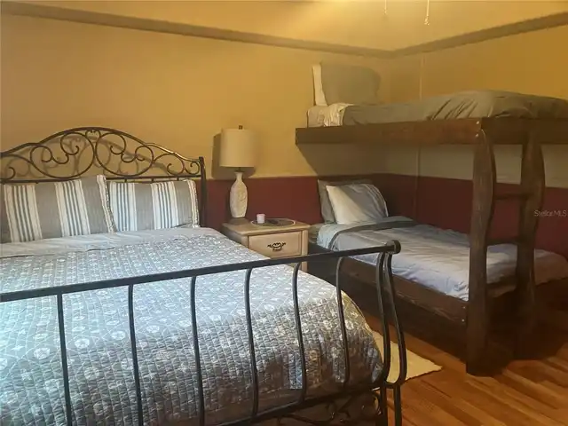 Listing Photo 15