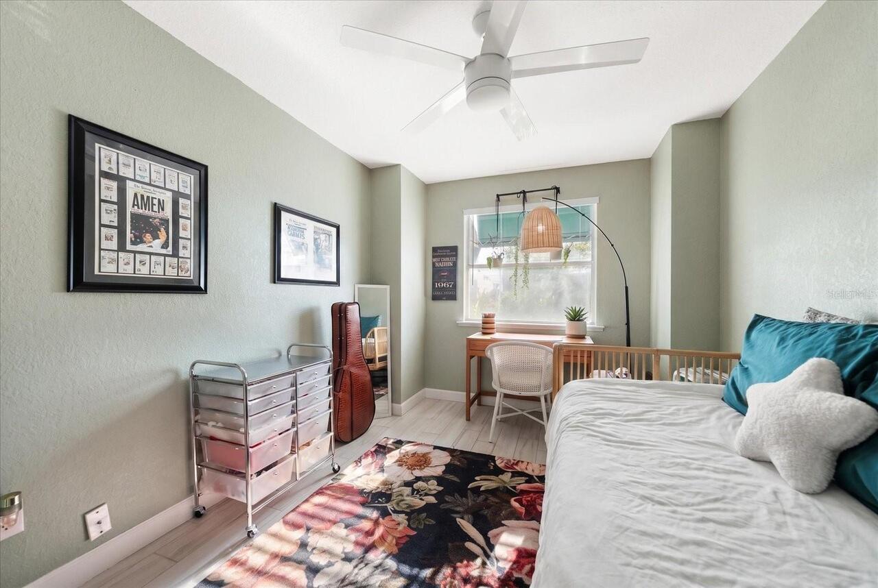 Listing Photo 16