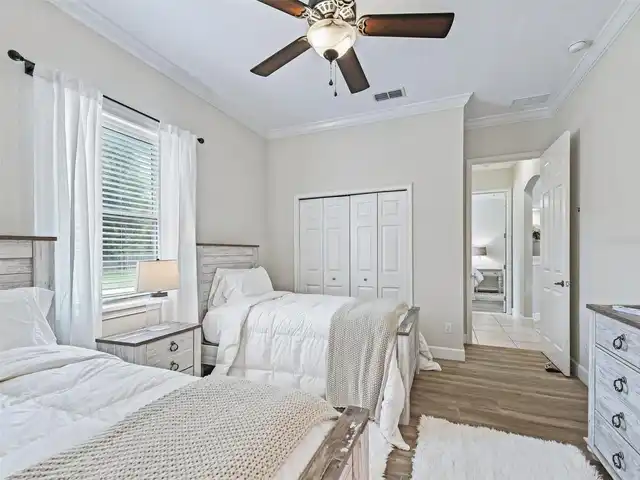 Listing Photo 34