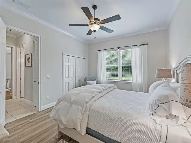 Listing Photo 37