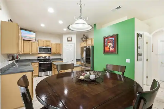 Listing Photo 16