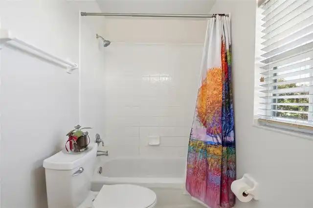 Listing Photo 34