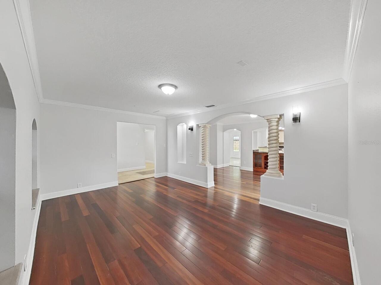 Listing Photo 7