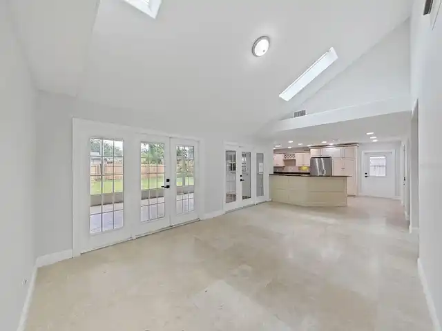 Listing Photo 13
