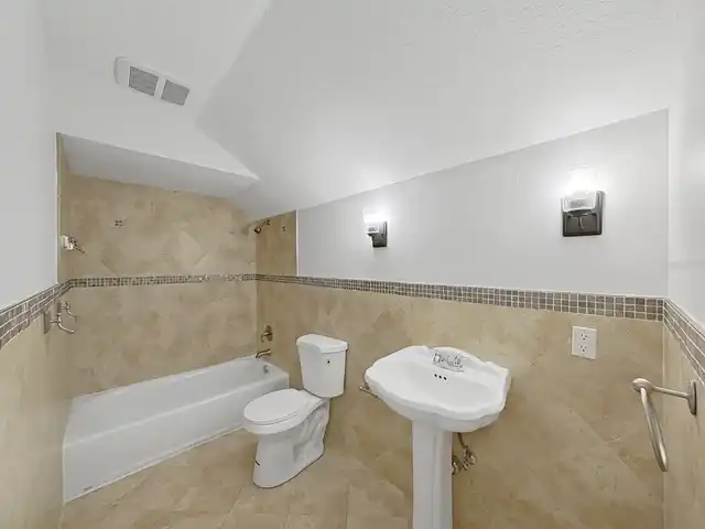 Listing Photo 29