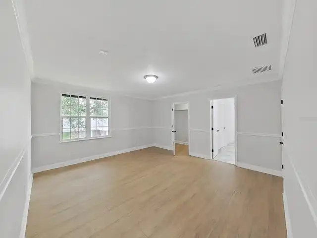Listing Photo 33