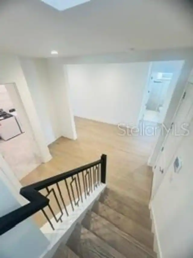 Listing Photo 6
