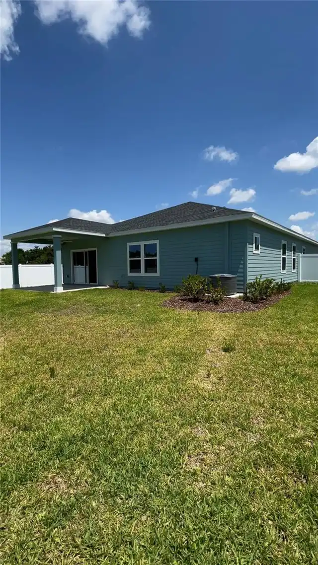 Listing Photo 12