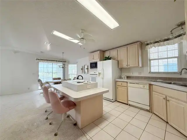 Listing Photo 7
