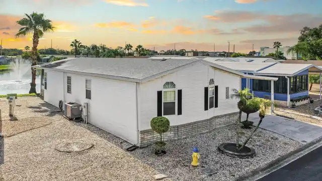 Listing Photo 18
