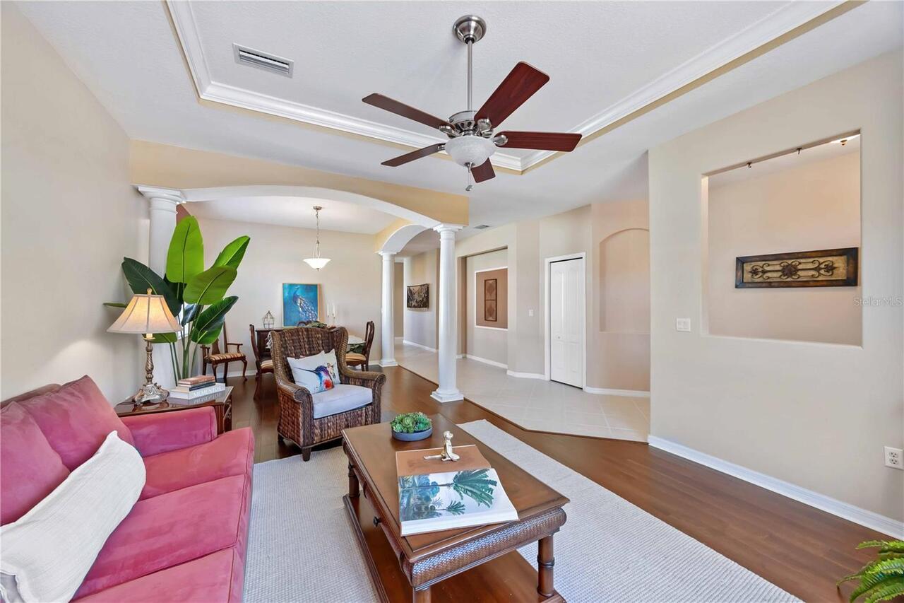 Listing Photo 8