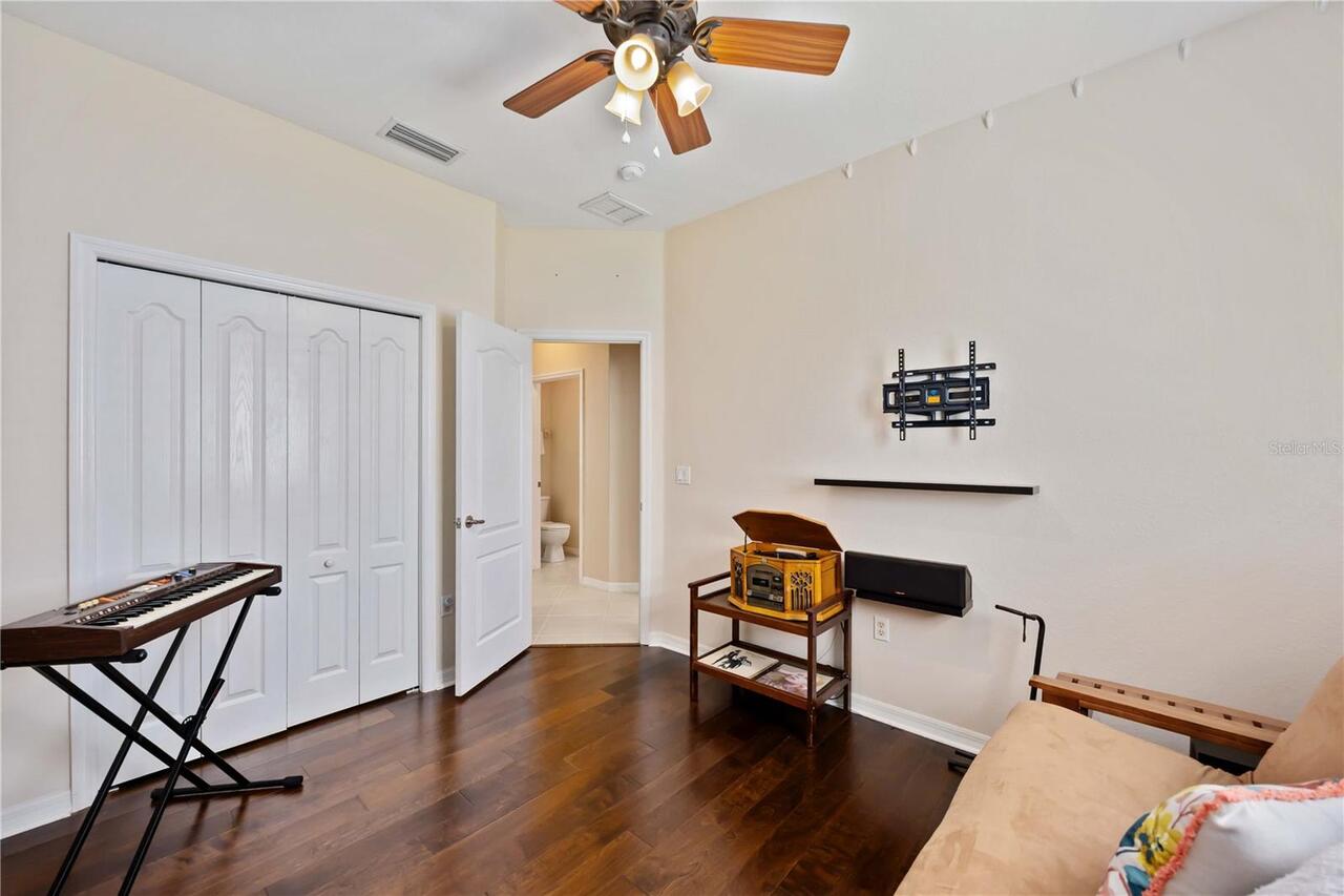 Listing Photo 34