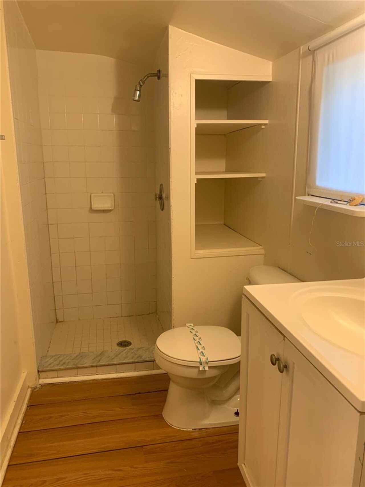 Listing Photo 8
