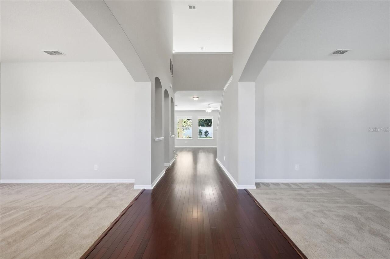 Listing Photo 14