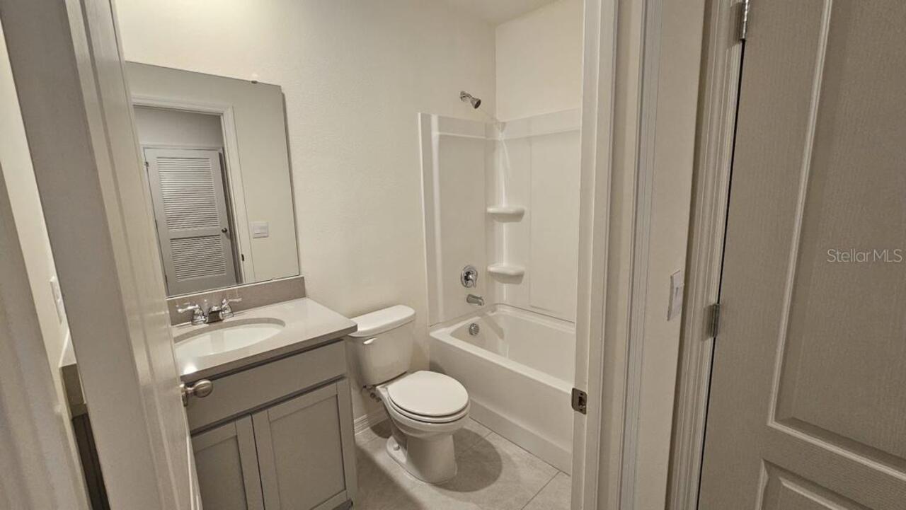 Listing Photo 11