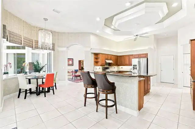 Listing Photo 7